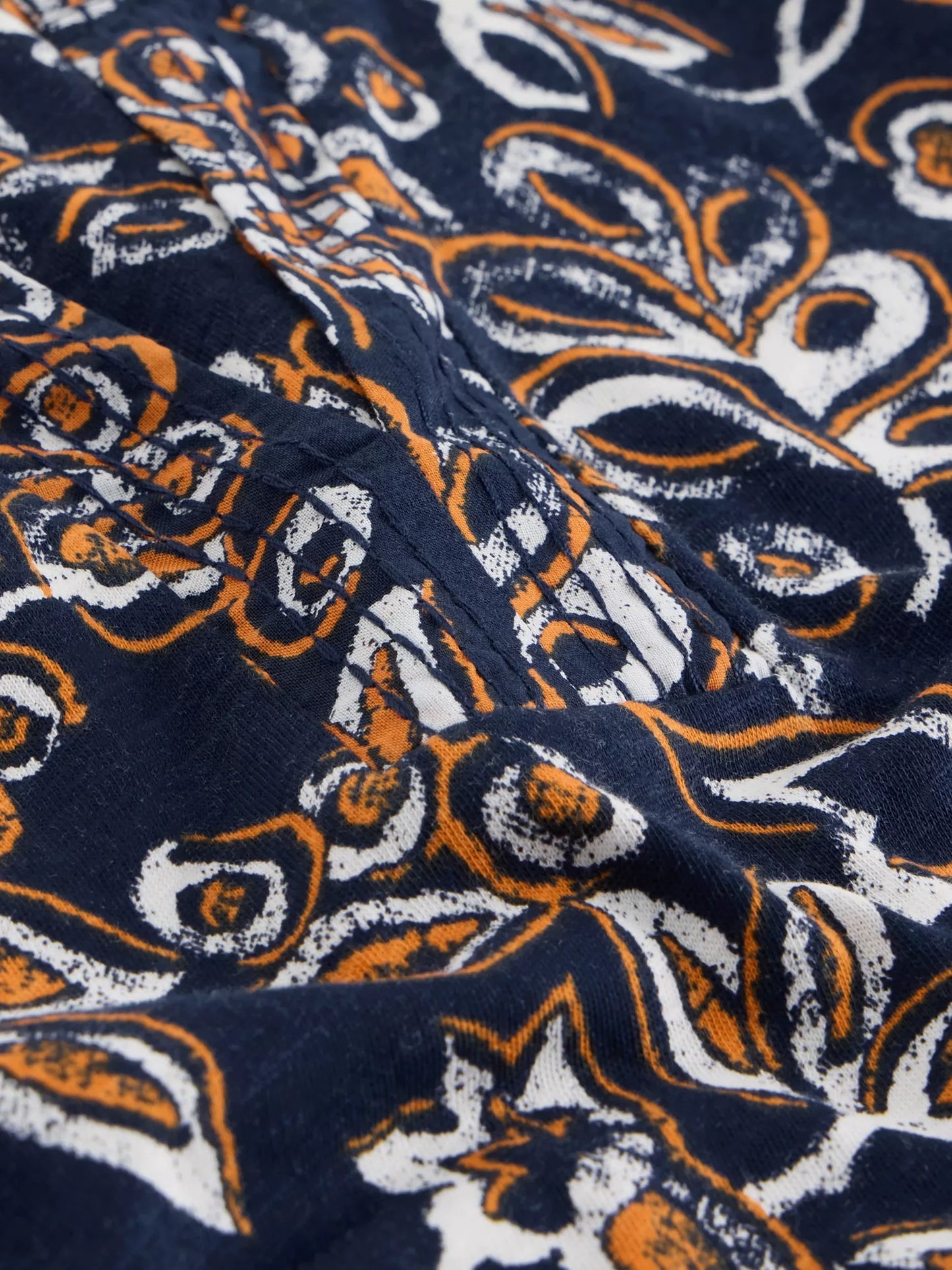 Weaver Notch Neck Tee by White Stuff in Navy