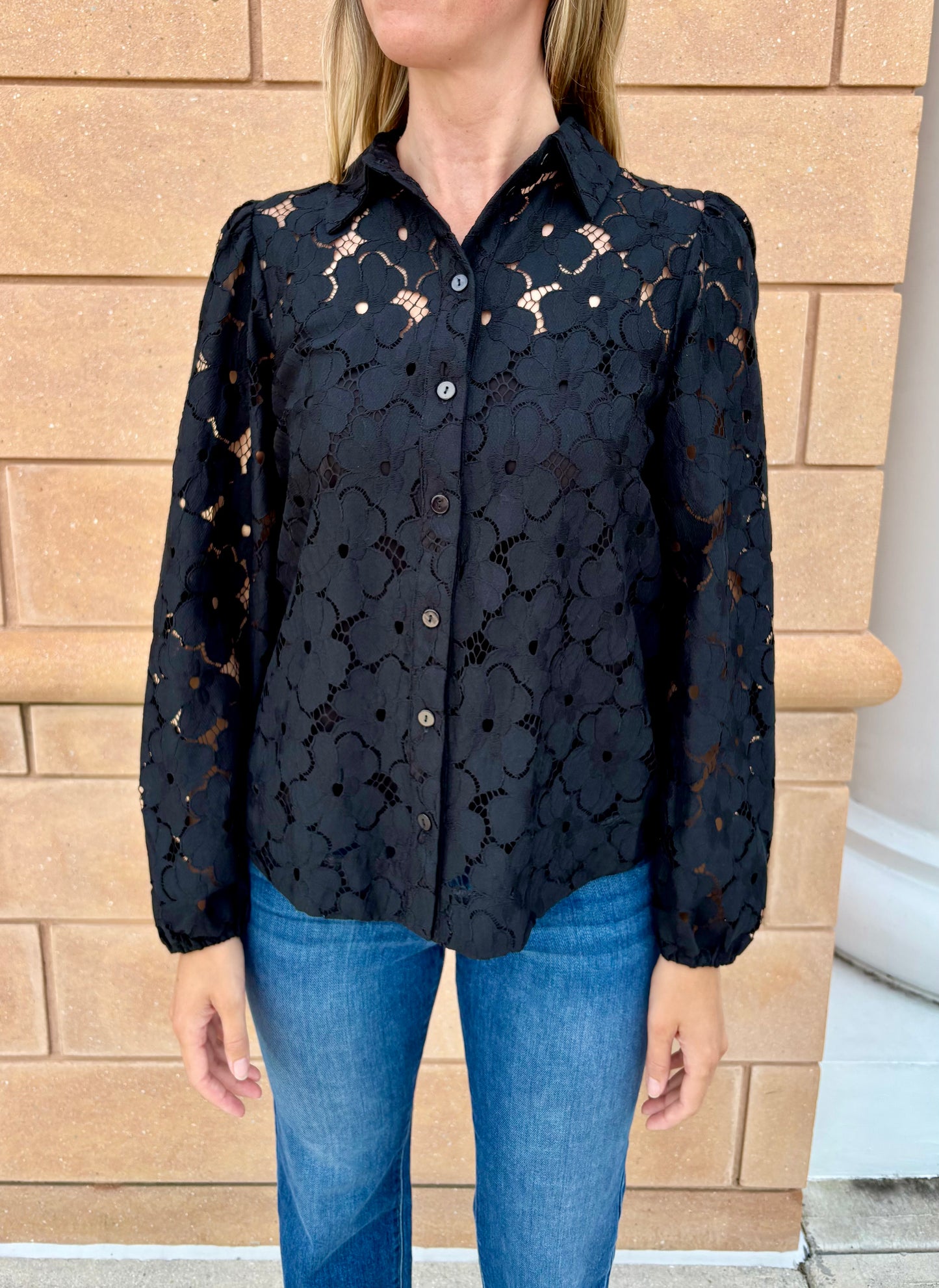 Lamour Top by Suncoo in Noir